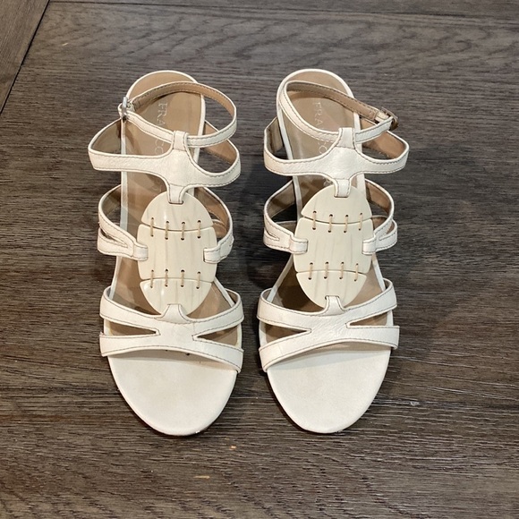 Franco Sarto cream seashell adjustable strap sandal’s | Size 8 1/2 - Picture 3 of 12